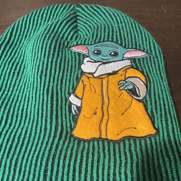 Start Wars Baby Yoda Grogu Black Green Striped Beanie Hat - Picture 2 of 8